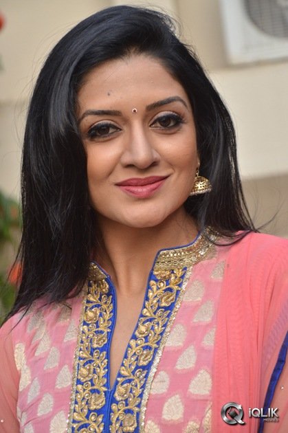 Vimala-Raman-At-Om-Namo-Venkatesaya-Movie-Press-Meet